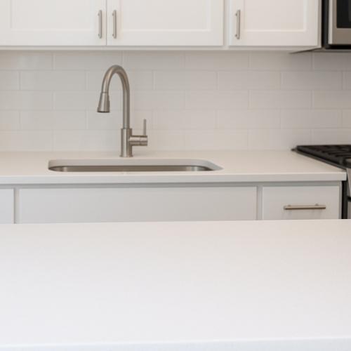სამზარეულოს ზედაპირი - 4200*600*38 WHITE (10 B)
