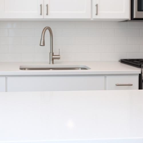 სამზარეულოს ზედაპირი - 4200*600*38 WHITE (10 P)